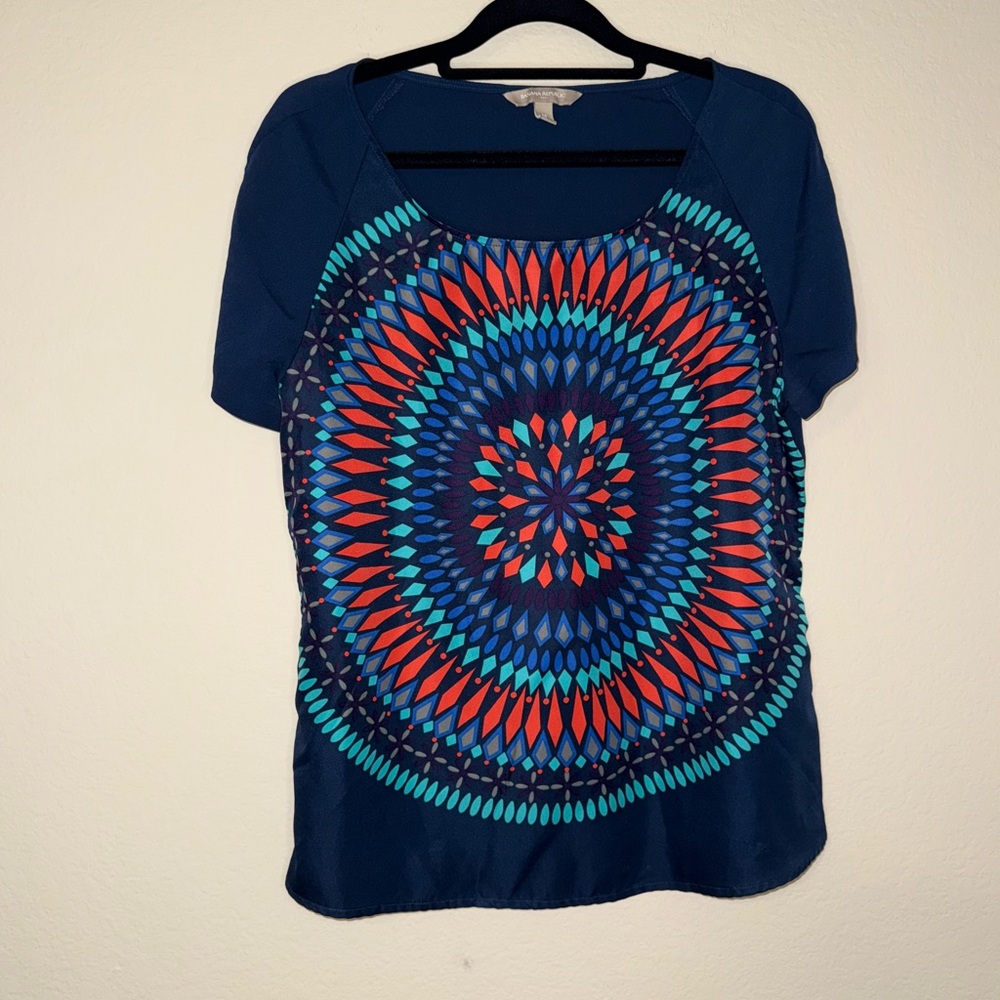 Banana Republic Blue and Red Mandala Short Sleeve Top